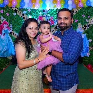 Meet your Posher, Samidha